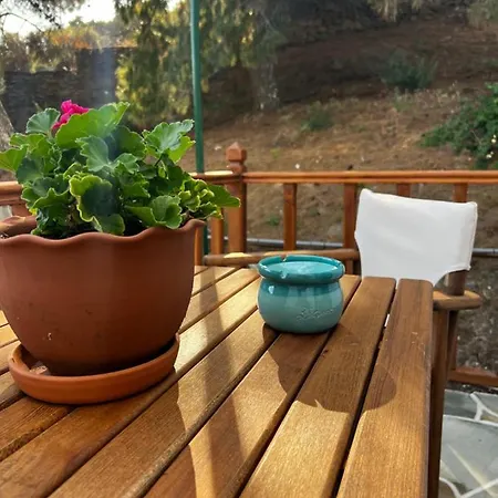 Konukevi Sifnos Valley Faros